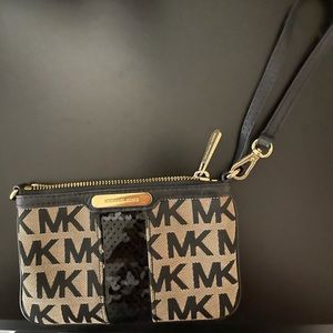 Michael kors wallet